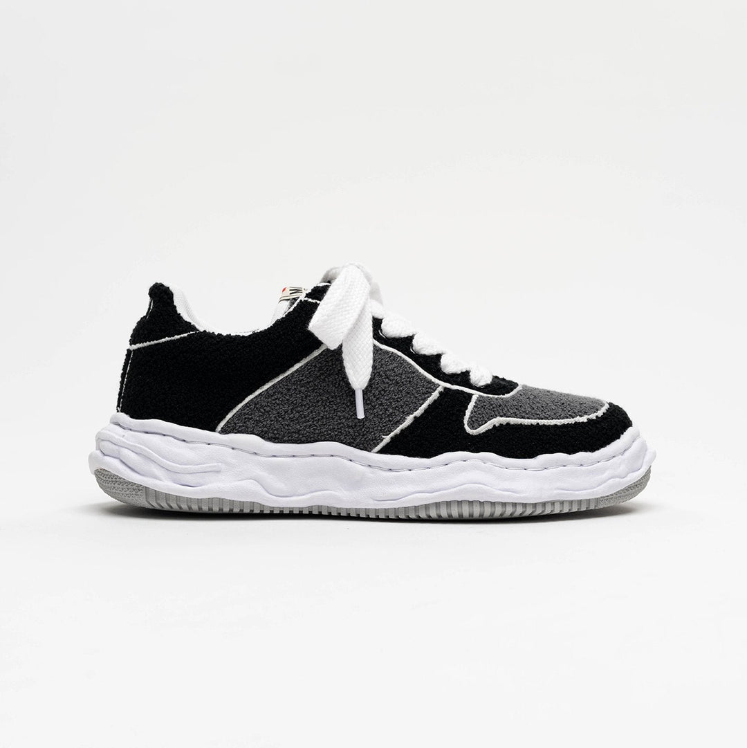"WAYNE" OG Sole Chenille Embroidey Canvas Low-top Sneaker