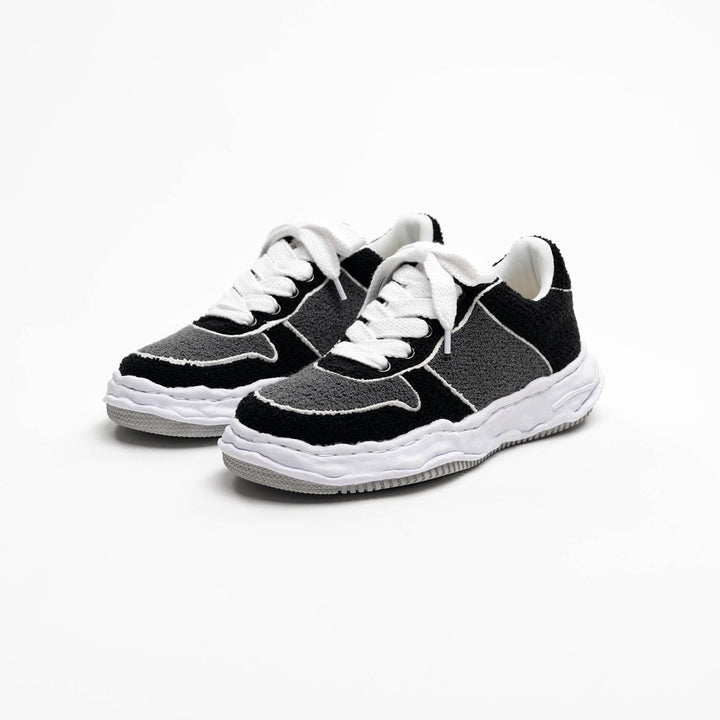 "WAYNE" OG Sole Chenille Embroidey Canvas Low-top Sneaker