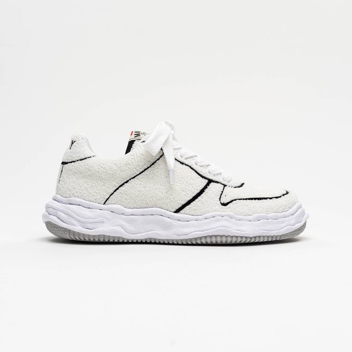 "WAYNE" OG Sole Chenille Embroidey Canvas Low-top Sneaker